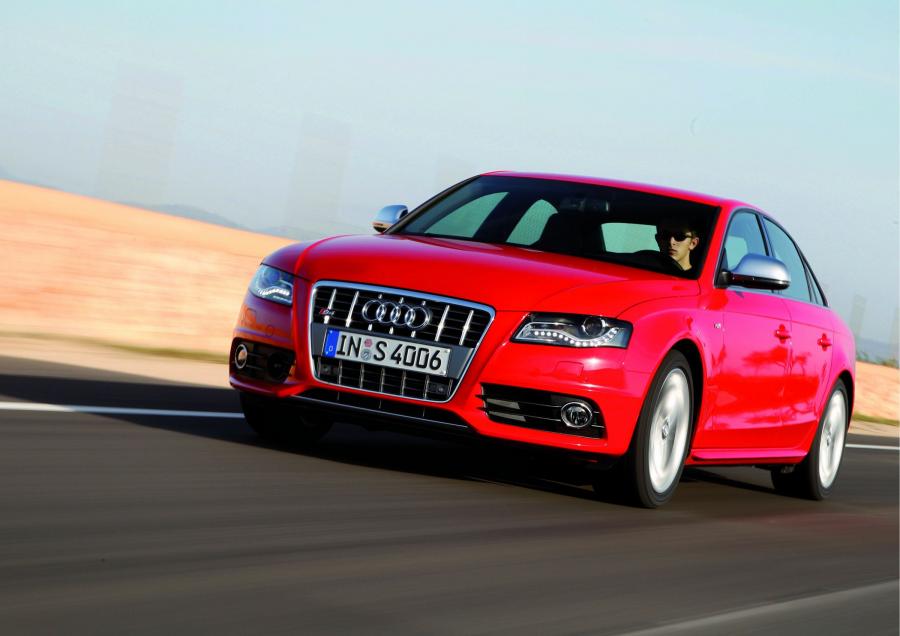  Audi S4 Sedan (B8, 8K) 2009 года  (WW) (фото 15 из 55)